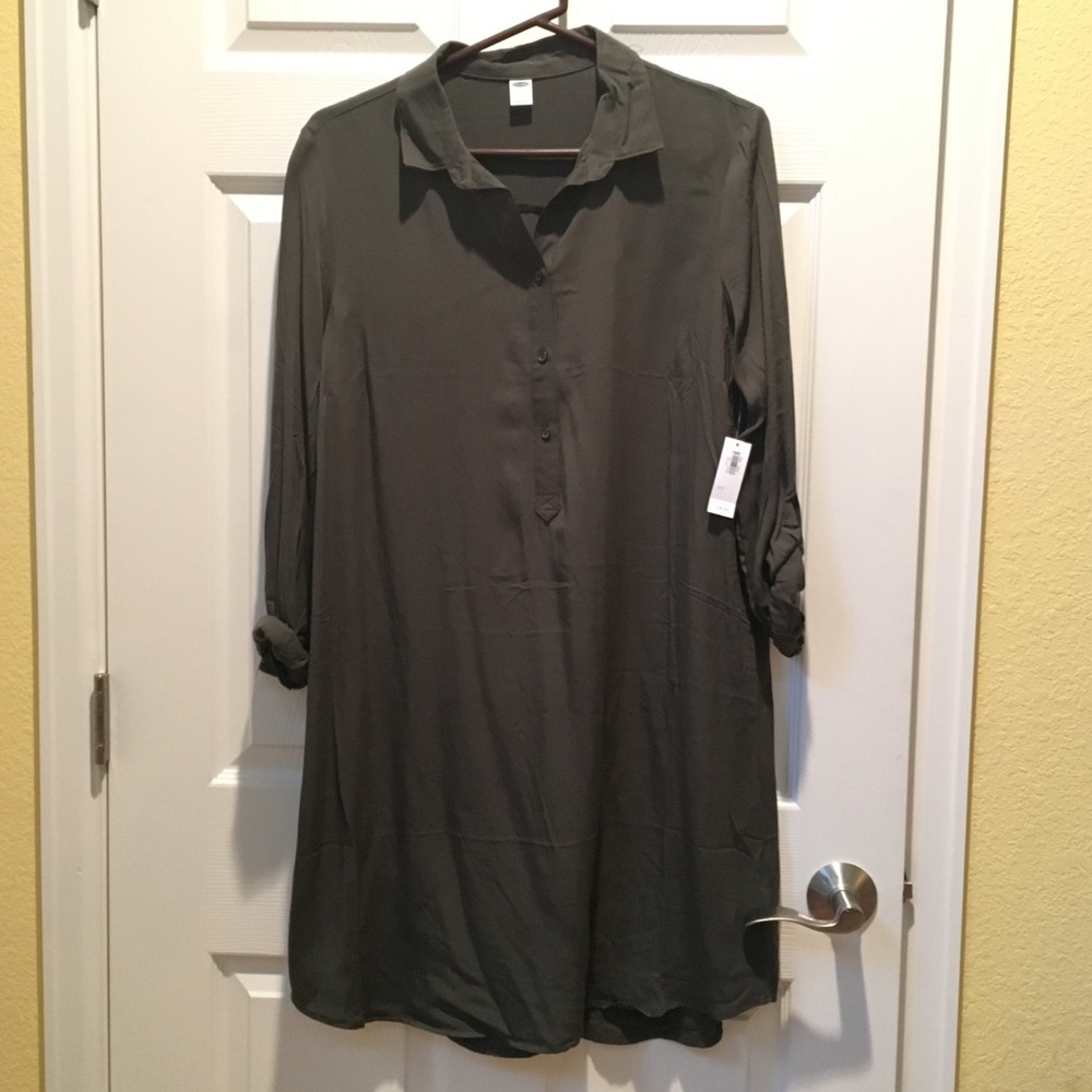 Old Navy L olive green dress. NWT